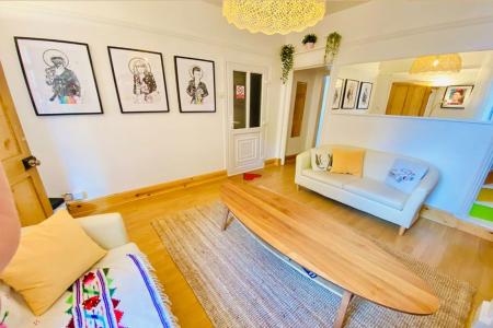 4 bedroom Property to let in Montague Road, Leicester