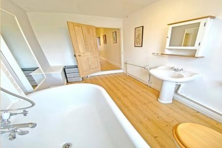 3 bedroom Property to let in Montague Road, Clarendon Park