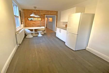 4 bedroom Property to let in Adderley Road