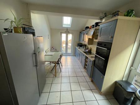 6 bedroom Property to let in Lorne Road, Leicester