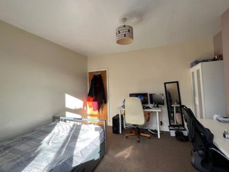 2 bedroom Property to let in Burns Street, Leicester