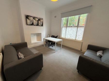 4 bedroom Property to let in Filbert Street East, Leicester