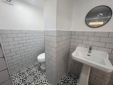 4 bedroom Property to let in Lytton Road, Leicetser