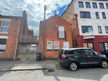 1 bedroom Property to let in Cavendish Road, Leicester