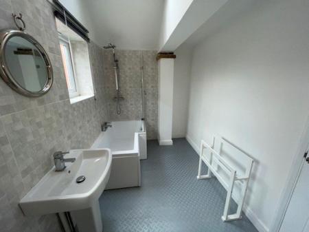 1 bedroom Property to let in Cavendish Road, Leicester