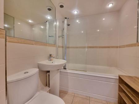 2 bedroom Property to let in Braunstone Gate, Leicester