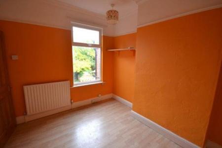 2 bedroom Property to let in Clarendon Park Road, Leicester