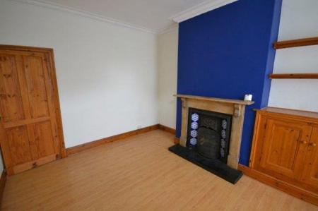 2 bedroom Property to let in Clarendon Park Road, Leicester