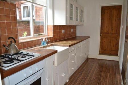 2 bedroom Property to let in Clarendon Park Road, Leicester