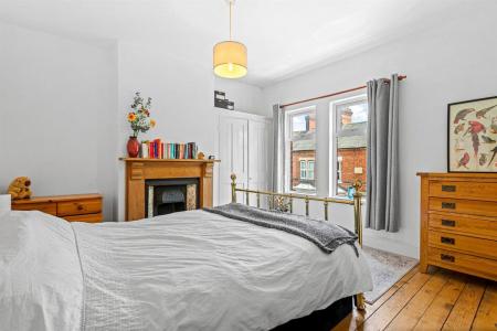 2 bedroom Property to let in St Leonards Road, Leicester