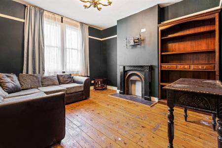 3 bedroom Property to let in Welford Road, Leicester