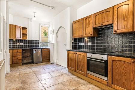 3 bedroom Property to let in Welford Road, Leicester