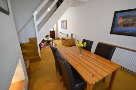 2 bedroom Property to let in West Avenue, Leicester