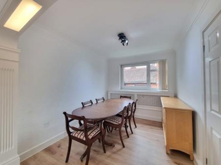 3 bedroom Property to let in London Road, Stoneygate, Leicester