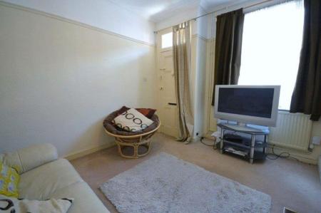 4 bedroom Property to let in Lytton Road, Leicester