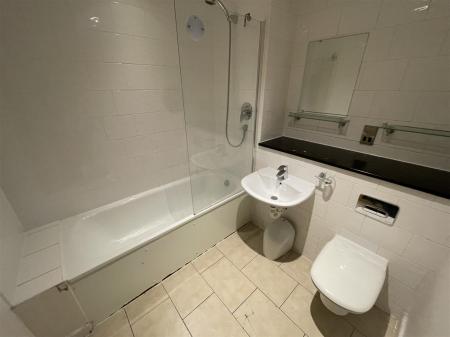 2 bedroom Flat for sale in Navigation Street, Leicester