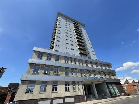 2 bedroom Flat for sale in Navigation Street, Leicester