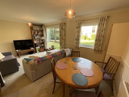 1 bedroom Flat for sale in Pollard Court, Stoneygate