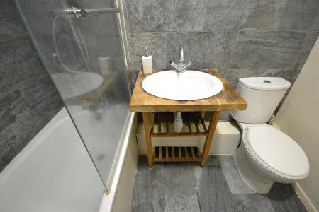 1 bedroom Flat for sale in Pollard Court, Stoneygate