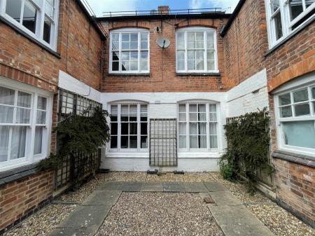 Clarendon Park Road, Clarendon Park