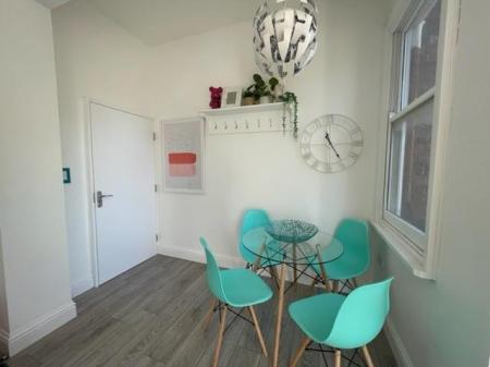 2 bedroom Flat for sale in St. James Road, Leicester