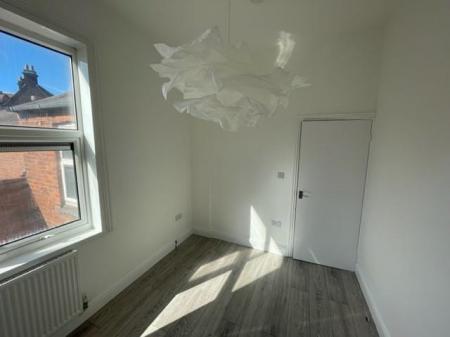 2 bedroom Flat for sale in St. James Road, Leicester