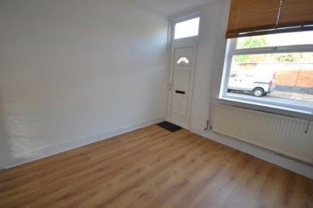 2 bedroom Terraced House for sale in Boundary Road, Aylestone, Leicester