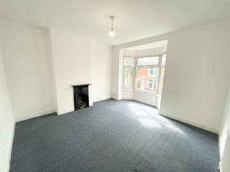 2 bedroom Terraced House for sale in Beaconsfield Road, Leicester
