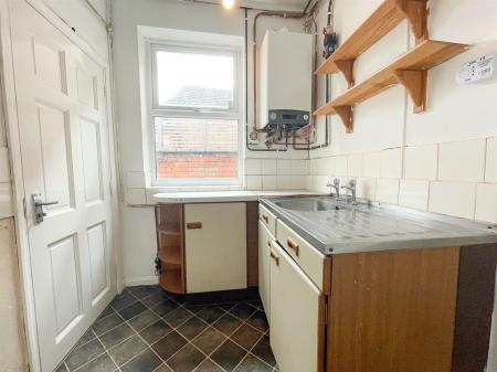 2 bedroom Terraced House for sale in Beaconsfield Road, Leicester