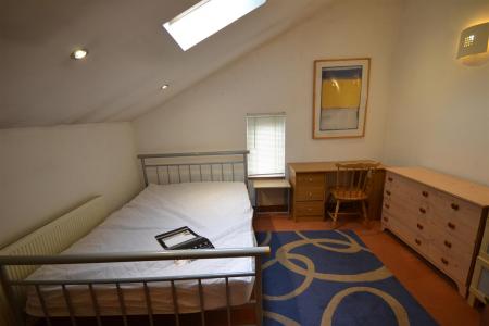 2 bedroom Terraced House for sale in Montague Road, Clarendon Park, Leicester