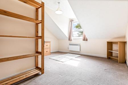 3 bedroom Terraced House for sale in Cavendish Road, Aylestone