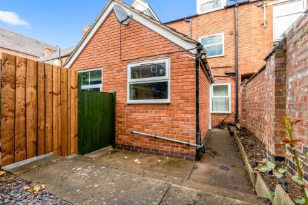 3 bedroom Terraced House for sale in Cavendish Road, Aylestone
