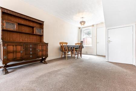 3 bedroom Terraced House for sale in Cavendish Road, Aylestone