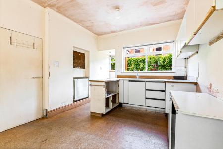 3 bedroom End of terrace house for sale in Gordon Avenue, Leicester