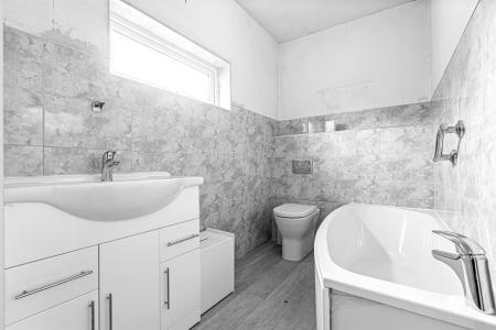 3 bedroom End of terrace house for sale in Gordon Avenue, Leicester
