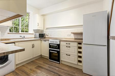 2 bedroom Flat for sale in Stoneygate Court, Leicester