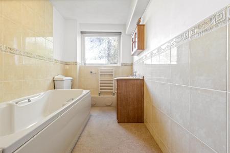2 bedroom Apartment for sale in Holmfield Court, Leicester