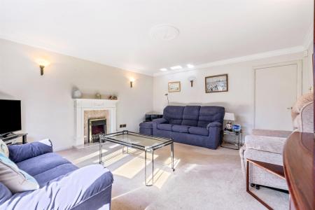 2 bedroom Apartment for sale in Holmfield Court, Leicester