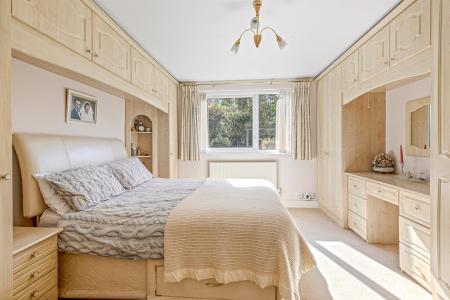 2 bedroom Apartment for sale in Holmfield Court, Leicester