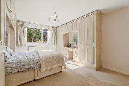 2 bedroom Apartment for sale in Holmfield Court, Leicester