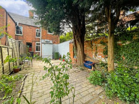 2 bedroom Terraced House for sale in Pope Street, Knighton Fields