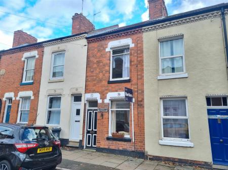 2 bedroom Terraced House for sale in Avenue Road Extension, Clarendon Park, Leicester