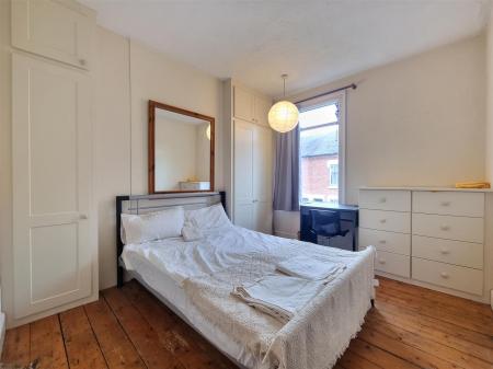 2 bedroom Terraced House for sale in Avenue Road Extension, Clarendon Park, Leicester