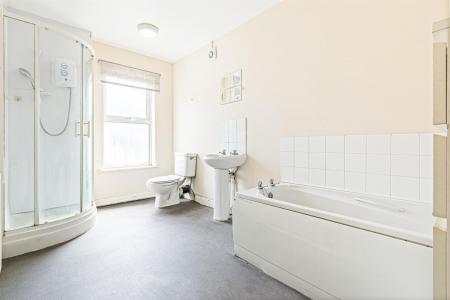 2 bedroom Terraced House for sale in Howard Road, Leicester