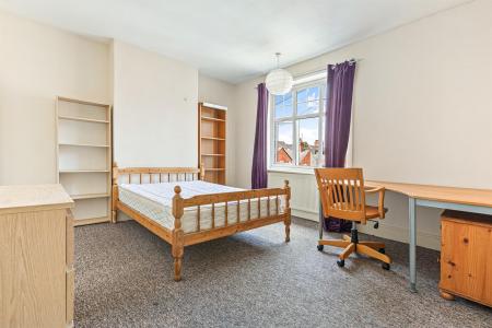 2 bedroom Terraced House for sale in Howard Road, Leicester