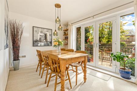 2 bedroom Apartment for sale in Stoneleigh, Knighton Park Road, Leicester