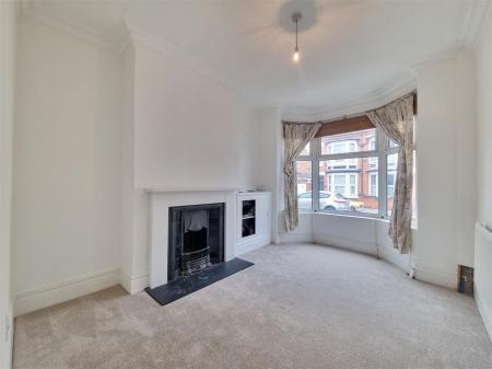 3 bedroom Terraced House for sale in St. Dunstan Road, Leicester