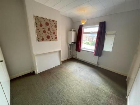 3 bedroom Terraced House for sale in Lytton Road, Clarendon Park, Leicester