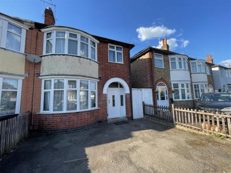 3 bedroom Semi-detached house for sale in Cairnsford Road, Leicester