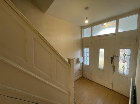 3 bedroom Semi-detached house for sale in Cairnsford Road, Leicester